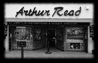 Arthur Read Jeweller 421728 Image 1