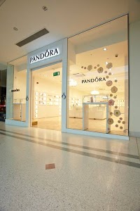 Pandora Concept Store, Bromley 425901 Image 2