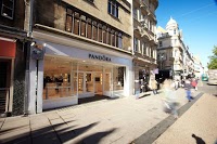 Pandora Concept Store, Oxford 425148 Image 8