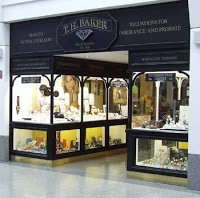 TH Baker Jewellers 415431 Image 1