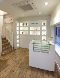 Pandora Concept Store, Chester 418916 Image 3
