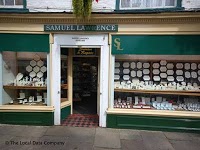 Samuel Lawrence Jewellers 420370 Image 0