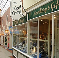 THE REAL THING JEWELLERS 415152 Image 0